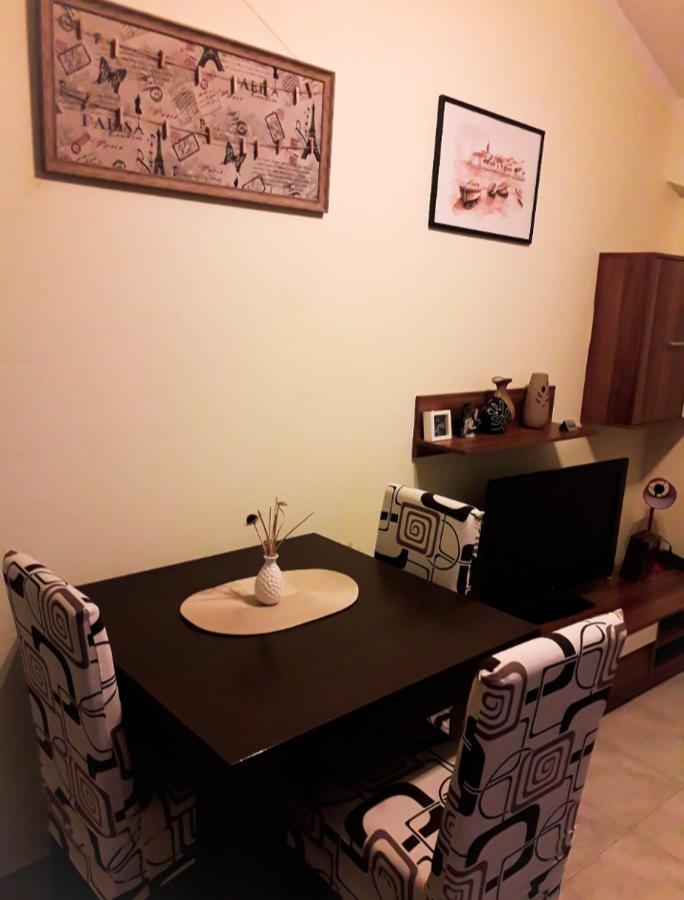 Petrovic Apartmani ティヴァト エクステリア 写真
