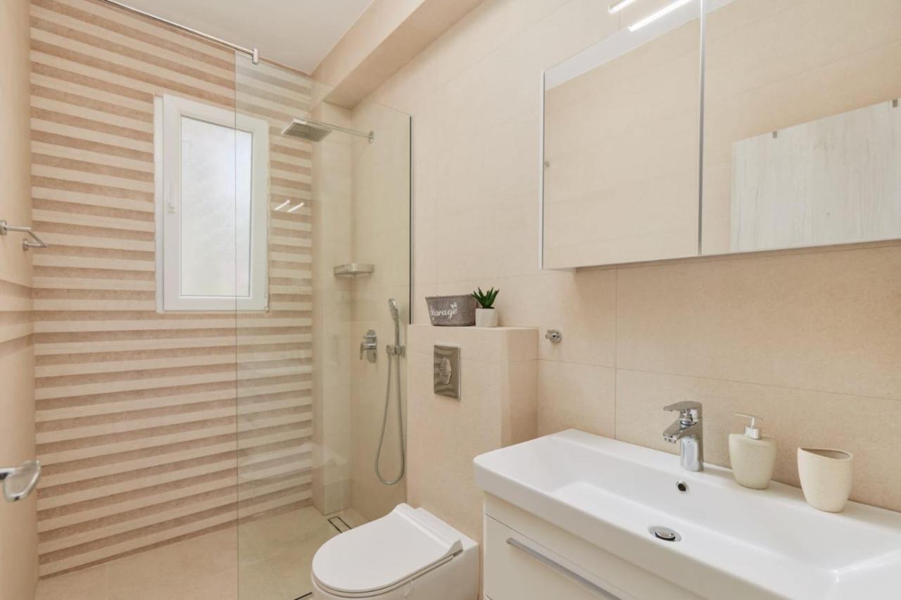 Petrovic Apartmani ティヴァト エクステリア 写真