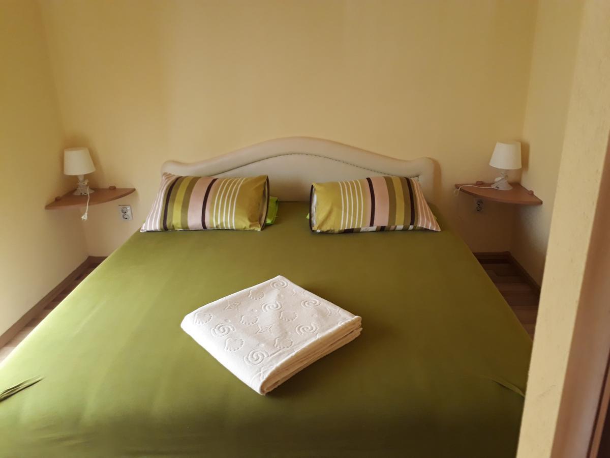 Petrovic Apartmani ティヴァト エクステリア 写真